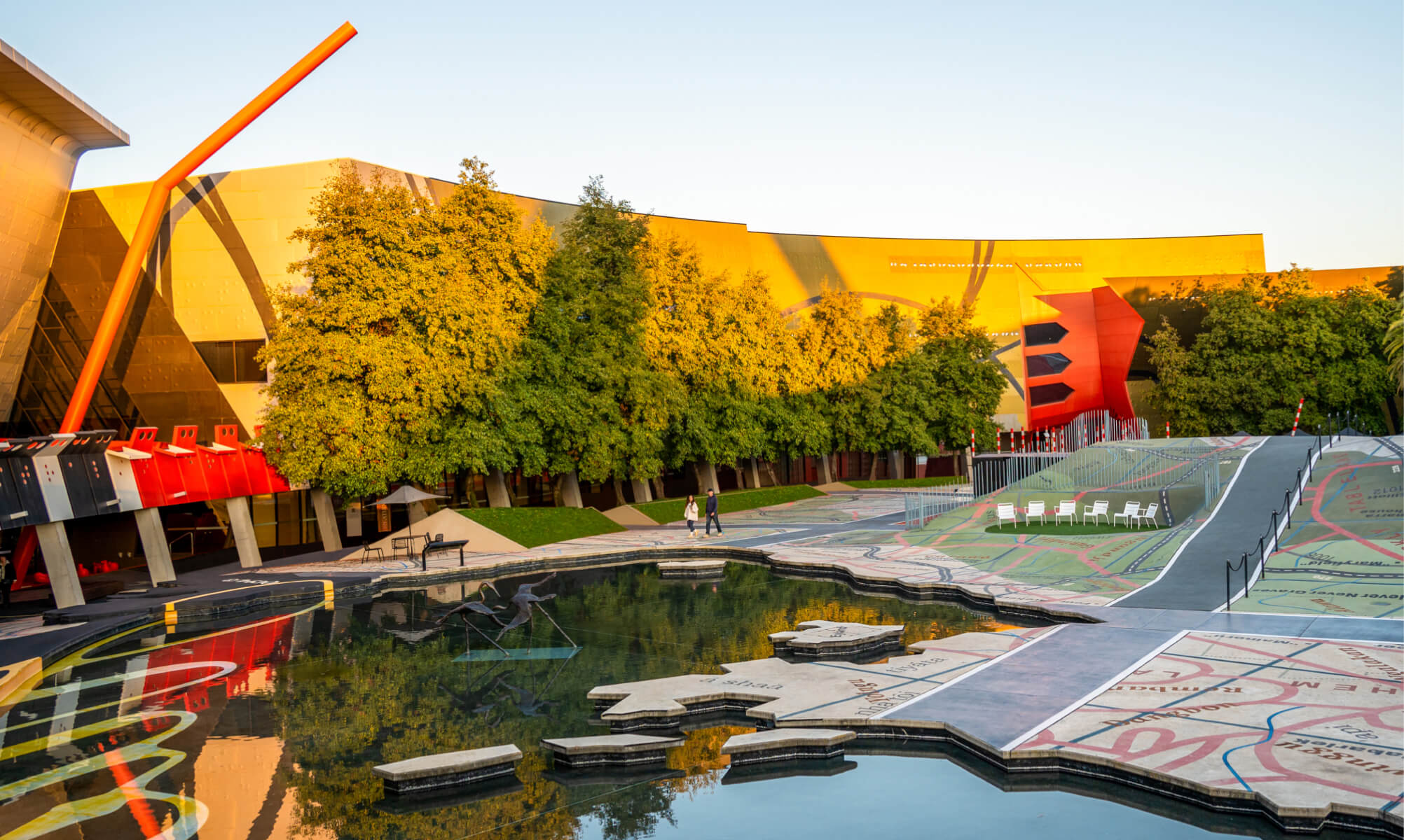 outside photo of the national museum of australia